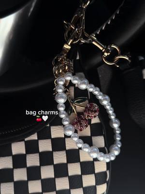 love adding bag charms 🥰 #bagcharms #bagcharmstyle #baginspo #targetpurses #target #targetbagcharms #purse #pursecharms 