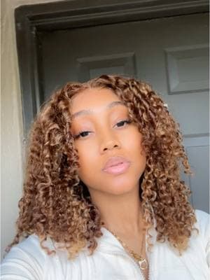 Budget friendly Honey blonde kinky curly from @CurlyMe Hair runn and grab it in the shopping cart below. #curlyme #kinkycurlyhair #wigtok #f #2025 #foryoupage #gluelesswigs #TikTokShop 