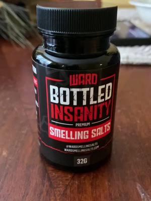 #wardsmellingsalts #smellingsalts #superstrong #powerlifing #gymday #northgeorgia #onelife #atlanta #fyp #weightsdontlie #doyouevenliftbro #betterhealth #weights #lifting #liftingweights 