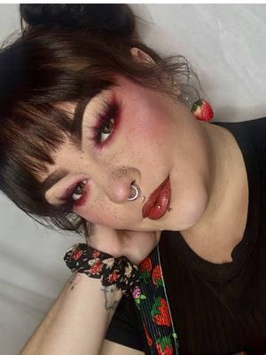 Lil miss Strawberry Alt Cake 🍓🖤 #valentinemakeup #valentinesdaymakeup #strawberrymakeup #altmakeup #grungemakeup #altglam #grungeglam 