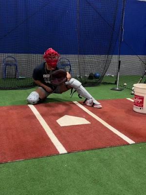 Loud Noises Only ⚾️🌊 #baseball #baseballszn #catcher #baseballcatcher #catcherslife #baseballcatcher 