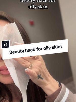 No gatekeeping over here 🫶🏼 #beautyhacks #tipsandtricks #oilyskin #blottingpaper #makeuphacks #nogatekeeping #fypシ 