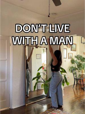 LIFE HACK 😅 #livingalone #livingalonediaries #single #singlelife #singleandhappy #apartmentlife #apartmentliving 