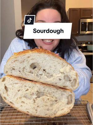 Let’s cut the sourdough loaves 💁🏻‍♀️ #sourdough #breadmaking #chocolatesourdough #sourdoughtok #sourdoughbread #sourdoughstarter #bread #homemadebread 