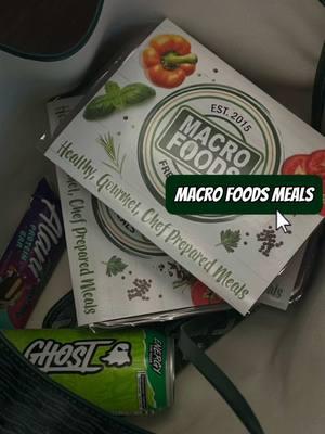 Here’s what’s in my bag to keep me fueled and ready for the day:👜 * Delicious Macro Foods meals for quick, healthy eating * My favourite energy drink for that mid-day boost * A protein bar for on-the-go snacking *  Because staying on track doesn’t have to be complicated. What’s in your bag? Order here👇 🖥www.macrofoods.ca Find a location near you📍 Chatham • LaSalle • London • Tecumseh • Waterloo • Windsor South Windsor • Sarnia #macrofoods #healthymeals #mealprep #mealstogo #nutrition #macros #healthyliving #chefprepared #farmfresh #madefromscratch #Foodie #eatclean #mealprepideas #mealprepservice #mealpreplife #cleaneating #ontariofood #chatham #windsor #windsoressex #london #kitchener #waterloo #lasalle #lakeshore #tecumseh #greatertorontoarea #canadianbased #sarnia #sarniaontario