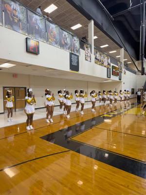 A game day vlog featuring a group of your favorite Alcovy Cheerleaders! Watch and see what it’s like for them on game days!  #Cheerlife #alcovyhighschool #foryou #cheerleading #Vlog #trending #fyp #AHS #viral #webringtheheat🔥 #BringtheHeat🔥 #SparkSquad #heatsquad #gameday #dayinthelifevlog 