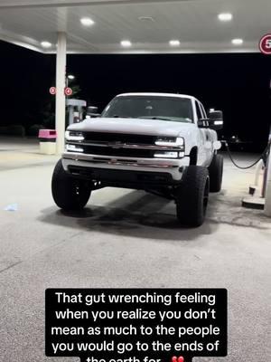 ☹️ #chevrolet #chevy #lifted #liftedtruck #silverado #femaledriven #leadbyexample #tennessee #roundbody #watchme #builtnotbought #overworkedandunderpaid #autotechnician #fcklightbars #hornblasters #skaraudio #customoffsets #ambassador #truck #vroomvroom #bluecollar #protec #girlswhodrivetrucks #arkon #wides #24x14 #kryptonite #wideloadempire #wideopenthrottlesupply Sponsors: @fcklightbars  @FCKLightBars Official  @wickedlyboosted  @HornBlasters  @No Limits LED Lighting  @Custom Offsets  @Wide Load Empire  @Customs Unlimited  @Dirty Diesel Supply LLC  ———————————————— Discount Codes:  FCKLightbars: DIRTYBLONDEZ71 Custom Offsets: DIRTYBLONDE_Z71  Wide Load Empire: DIRTYBLONDEZ71 Customs Unlimited: TEAMCU71 Dirty Diesel Supply: DIRTYBLONDE_Z71 ————————————————