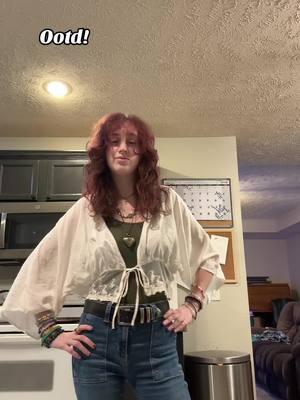 Channeling my Labyrinth energy ##labyrinth##labyrinthmovie##magicdance##davidbowie##youremindmeofthebabe##80s##70sfashion##fashion##vintage##fyp