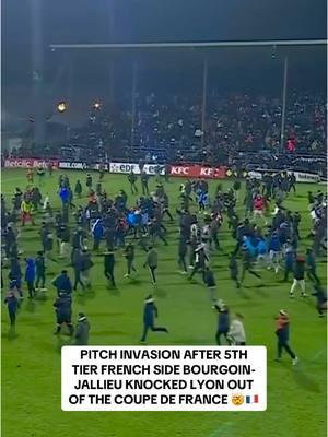 Imagine being in this situation 🤩 What a story for Bourgoin-Jallieu taking down Ligue 1 side Lyon as a 5th tier French Club 🤯🇫🇷 #Ligue1 #Lyon #France #BourgoinJallieu #FrenchCup #CoupedeFrance #Bourgoin #Soccer #soccertiktok #frenchsoccer #francesoccer 