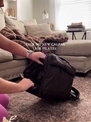 Shoes✅ Yoga mat✅ Weights✅ Snacks✅ Everything you need in one cute bag🤎✨ @CALPAK Travel #calpak #calpakluktravel #calpakpartner 