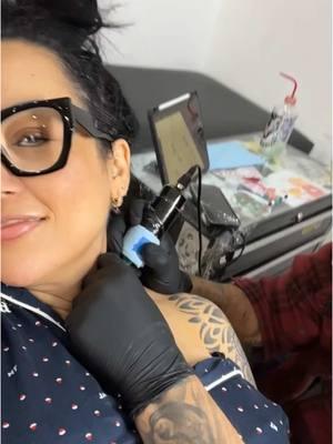 #tattooartist #vianeygarza #pelinegra #yaquesita #familia #mexico #mom