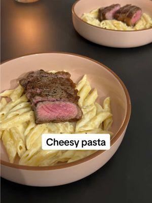 Just posted the recipe on inst 💌 #easydinner #cheesypasta #penne #steak #Recipe 