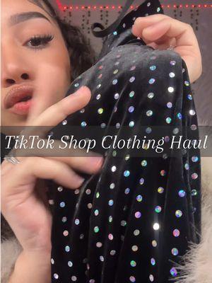 #ttshophaul #qualityclothing #girlswant #musthaves #essential #fabric #viralclothing #viraldress #viralcoat #foryoupagee 