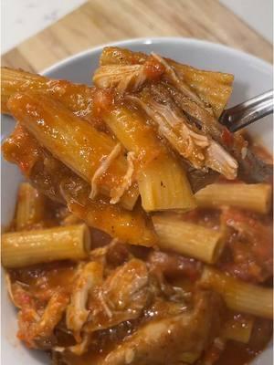 One pot Pasta 🍝 #cacciatore #pasta #redpepper #pastarecipe #EasyRecipe #chickenthighs #onepotmeals #chickencacciatore  Chicken Thighs - Bone in, skin off. Season with salt, pepper, onion powder, garlic powder, paprika. Drizzle with avocado oil. Sear both sides until browned. Then add in 1 sliced yellow onion. Cook with chicken for a few minutes, then add in 1 diced red pepper. Sauté everything together for another few minutes. Next add in 1 cup diced tomatoes and 1 cup chicken broth. Season with the same seasonings as the chicken. About a Tsp each. Along with crushed red pepper flakes. Cook in oven on 350 for 1 hour, covered. Remove from oven and take out chicken. Add in roasted garlic and blend together. Next, Add uncooked pasta to sauce. I used 1 whole box. Along with 2 tbs of butter. Mix. Cover and add bake to the oven for about 7-10 min. Remove chicken from bone and add back in. 👌 Garlic - cut head off, drizzle with olive oil, cover with foil. Add to the oven while cooking chicken. About 45 minutes. 