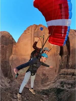 If you like beer, watch until the end 🍻  #tandembasemoab #beer #cheers #cheer #drinks #funny #college #goals #springbreak #moab #utah #fly #Outdoors #hike 