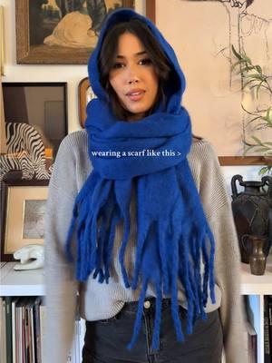 The prettiest scarf!! 💙 #scarf #scarftutorial #scarfstyles #scarfstyle #chunkyscarf #bluescarf 