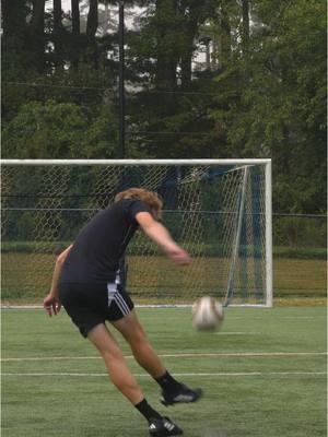 1 or 2? 🥲 #fyp #freekick #knuckleball #jabulani #football #footballer #Soccer #asmr #satisfying