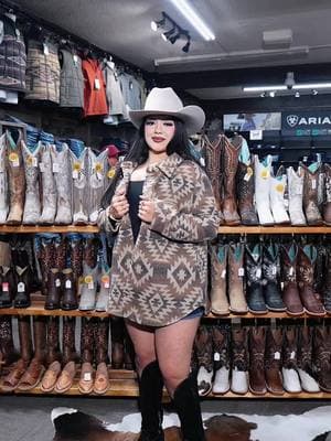 Cold Weather, Warm Hearts ♥️ . . Come check us out at  📍2054 Wirt Rd.  Houston, Tx 77055  📍2835 Broadway St. Houston, Tx 77017  . #westernstyle #larazawesternwear #fyp #4u #cowgirls #cowgirlstyle #coldweather #cold 