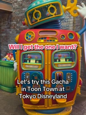 Trying my luck at the gachapon at Tokyo Disneyland! #tokyodisneyland #tokyodisneyresort #fypシ #disneyparks #disneytips  #disneyland #disneysnacks #gachapon #tokyodisneysea #disney #arcadegame 