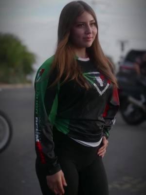 The perfect jersey from us 🤩 @$kayla  #fyp #viral #purodesmadre #mexico #glamis #canam #rzr #offroad 