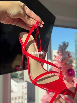 #heelsoftheday #red #redheels #opentoeheels #tiktokshopfinds #fashionfinds #heelslove #heelsaddict #opentoe 