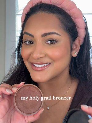 My holy grail bronzer that blends so seamlessly 😍 @Saie Sun Melt in Deep Bronze!! 🌞 #sunmelt #saiesunmelt #saiebronzer #bestbronzer #browngirlmakeup #brownskinmakeup 