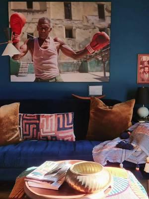 Shooting during dusk is not of the faint of heart but my work hours wont let me be great.  Here's to my second favorite room in my house 💙.   #blueroom #boxer #cuba #photography #fineart #artcollector #maximalism #eclectic #strength #afrolatina #kubacloth #homedecor  #bluepaint #colordrenching 