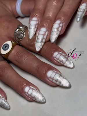 wild & chic🤍🐊✨ @Charlie Luna  @Apres Nail : Sculpted Almond Medium Tips Gel X Prep ph Bonder  Acid Free Primer  Extend Gel  Omni Light  Non-Wipe Top Coat  #midlandtx #midlandnails #midlandtxnails #westtexas #432 #girlynails #daliaorteganails #gelx #gelxnails #apresgelx #mixandmatchnails #capcut #trendingnails #nailsofinstagram  #nailinspo #nailideas #nailporn #almondnails #crocnails #crocprint #almondshape 