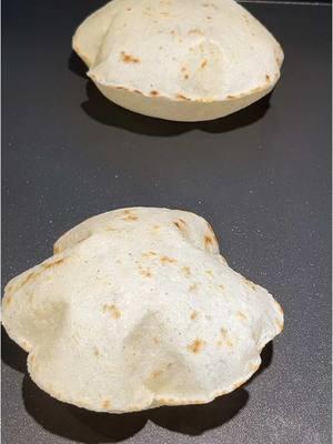 Tortillas recién hechas #tortillas #hechasamano #guiso#albondigas 