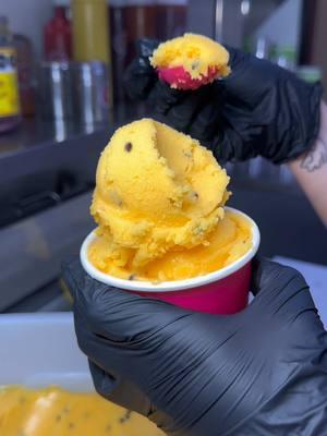 Ever Tried passion fruit Ice cream?😍😍 #nieve #nievedegarrafa #foryoupage #viralstreetfood #foddie #dessert #inlandempire #norcocalifornia #southerncalifornia #rialtocalifornia #coronacalifornia #passionfruit #passionfruiticecream #riversidecaliforina #icecreamlover #icecream 