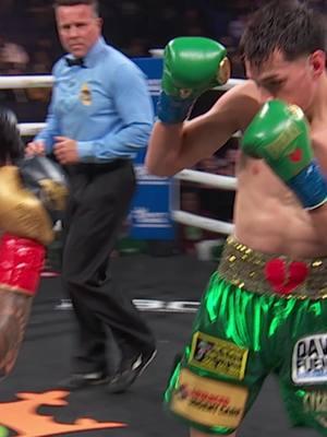 In a fight that was much closer than the judges score cards, #BrandonFigueroa defeated hard-hitting #MarkMagsayo to win the WBC Interim World Featherweight 👑. Figueroa's back in the ring Feb. 1 against Stephen Fulton Jr. on @primevideo. #FigueroaFulton2 #PremierBoxing #PBC #Boxing #FigueroaMagsayo #BrandonFigueroaJr