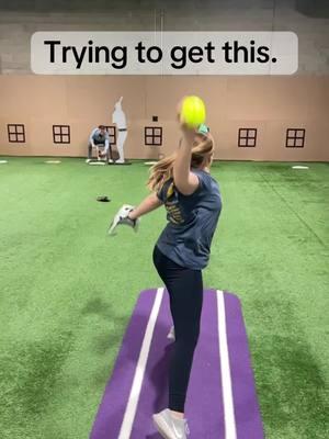 Pausing mid motion is always helpful to see where your arm path actually is!  #pitchingdrills #mechanics #pitchingpractice #pitchingcoach #pitchinglessons #softballtiktoks #softballpitching #pitching101 #pitchingtips #howtopitch #fastpitchsoftball 