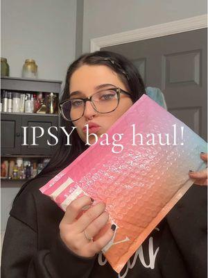 Hiiiii! This is my IPSY bag haul! I have a little rundown on what that is in the video. I definitely recommend doing this monthly subscription to be able to try out products. Also! Get a great deal! #ipsy #ipsyhaul #makeuphaul #haul #fyp #teamwork @IPSY 