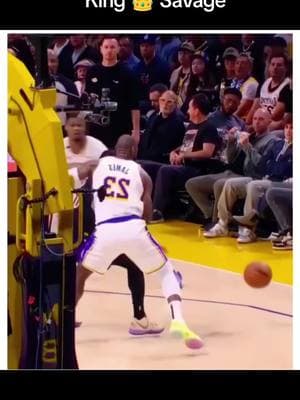 LeBron’s Savage Schoolyard Move! 🏀🔥 Watch the King turn a near turnover into a tactical play by using ,his signature out-of-bounds throw! 🤯 Is this pure basketball IQ or straight-up playground brawl vibes? 😂💥 Comment your thoughts below! 📢 Follow for more epic NBA highlights and Lakers greatness! 💜💛 #LeBronJames #KingJames #NBA #Lakers #NBAViralMoments #BasketballIQ #SavagePlays #ClutchMoves #FunnyNBA #BasketballHighlights #LakersNation #BallIsLife #PlaygroundHustle #BasketballTricks #NBAMemes #NBAFans #SportsViral #LakersForever #NBA2025 #BasketballLife