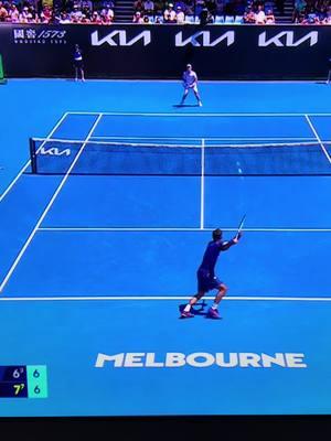 Come on Shapo #shapo #denisshapovalov #lorenzomussetti #musseti #aussie #australia #australianopen #ao #grandslam #tennis #grandslamtennis #tennistiktok #sports #sportstiktok #reaction #tennisreaction #sportsreaction #fyp #trending #viral #melbourneaustralia #melbourne #melbournepark #nike