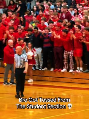 That’s the stuff you show up for #studentsectionsauce #basketball 