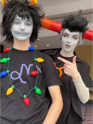 Don’t worry, that’s my juggalo friend @annie (zyxidle) ✨ cosplay 💅💅💅 #homestuck #tavroscosplay #gamzeecosply #gamtav #gamzee #tavros #cosplay 