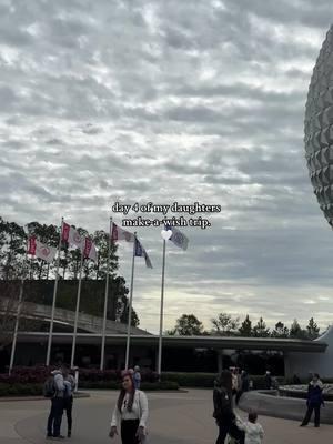 we started our day meeting anna and elsa at epcot (emmi and asher’s favorites), and ended it at magic kingdom again. 🤍 #emandasherstrong #fyp #magickingdom #epcot #makeawish #gktw #curemito #disneyworld #leighsyndrome #foryoupage #MomsofTikTok 