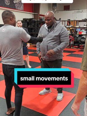 Little details matter.  Small movements. #lasvegascombatacademy   #lasvegaskravmaga #kravmaga #levelUpJujitsu #bjj   #brazilianjujitsu #muaythai #mma #boxing #striking  #SelfDefense #boxingtraining #mmafighter #mma ##warriormindset #streetselfdefense 