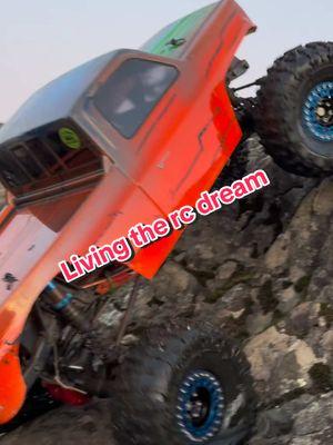 #zachariah487 #hearttransplantsurvivor #rc #rccrawler #vaterraascender #jconcepts #ruptures #vanquish #vaterra 