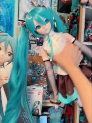 Finally got to use this audio with my Miku dollfie! This didn't come out too well though! So I will probably remake it again later? #hatsunemiku #mikucollection #mikucollector #mikufigure #mikudollfiedream #dollfiedream #vocaloid 