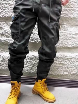 #cargopants #cargojogger #menworkwear #danrrio #trousersoutfit #ootdmen #overalls #menpants #menfashion #streetwear #travellife #outdoorsman #casualoutfits 