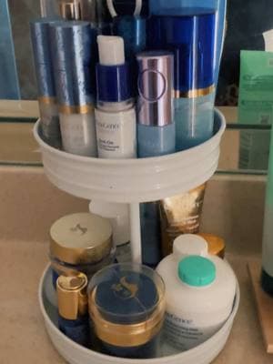 A little facelift. Can’t decide. Do you like the before or after? Also contemplating taking it all off the counter all together and placing it inside a train case. The minimalistic look might be nice too. #organize #organized #tjmaxx #before #after #skincare #senegence #spin #minimalist #typrA