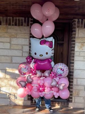 Hello kitty balloon bouquet 🎀 #houstonballoondecor #partyshop #hellokitty #hellokittylover #houston #htown #houstontexas #houstonballoondecorLLC