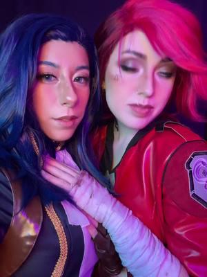 OI! Vi is @Allisun and #jinx is @lawlietigerpony #thearcane #caitlynkiramman #viarcane 