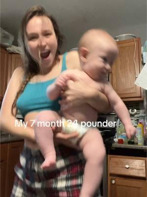 My 7 month old chunk! #7monthsold #jazzyssweets #motheroftiktok #momtok #chunk #baby #babiesoftiktok #parentsoftiktok #boymom #breastfed #breastfeeding #boymama 