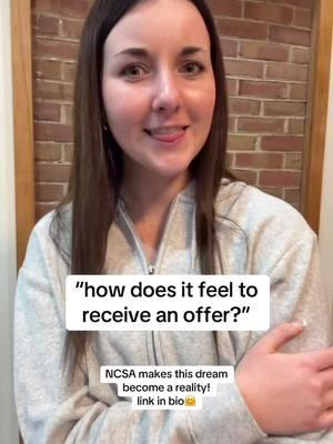 When the hard work pays off and that offer finally hits 💥🏅 This is what it’s all about! @NCSA helped make my dream a reality, and they can do the same for you!🙌 #NCSACollegeRecruiting #NCSA #AthleteGoals #collegeathlete #ad  #maddiefleckgolf  