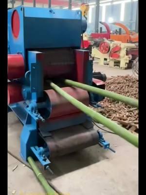 Bamboo chipper #woodchipper #woodcrusher #fuelpellets #pelletmaker #pelletmachine #pellet #treechipper #chipper #pelletmachinefactory #crusher #bamboochipper 