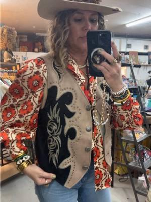 These NEW #studded #embroidered #westernstyle #vests are SO INCREDIBLE!!! • called *HEADED WEST* on our website #shoponline or #comein & #shopwithme in #bocaraton #bocaratonflorida 