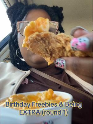 The Freebie Boss is at it again! Come back for pt 2 🤭#thefreebieboss #birthdayfreebies #shipleysdonuts #smoothieking #lennyssubs 